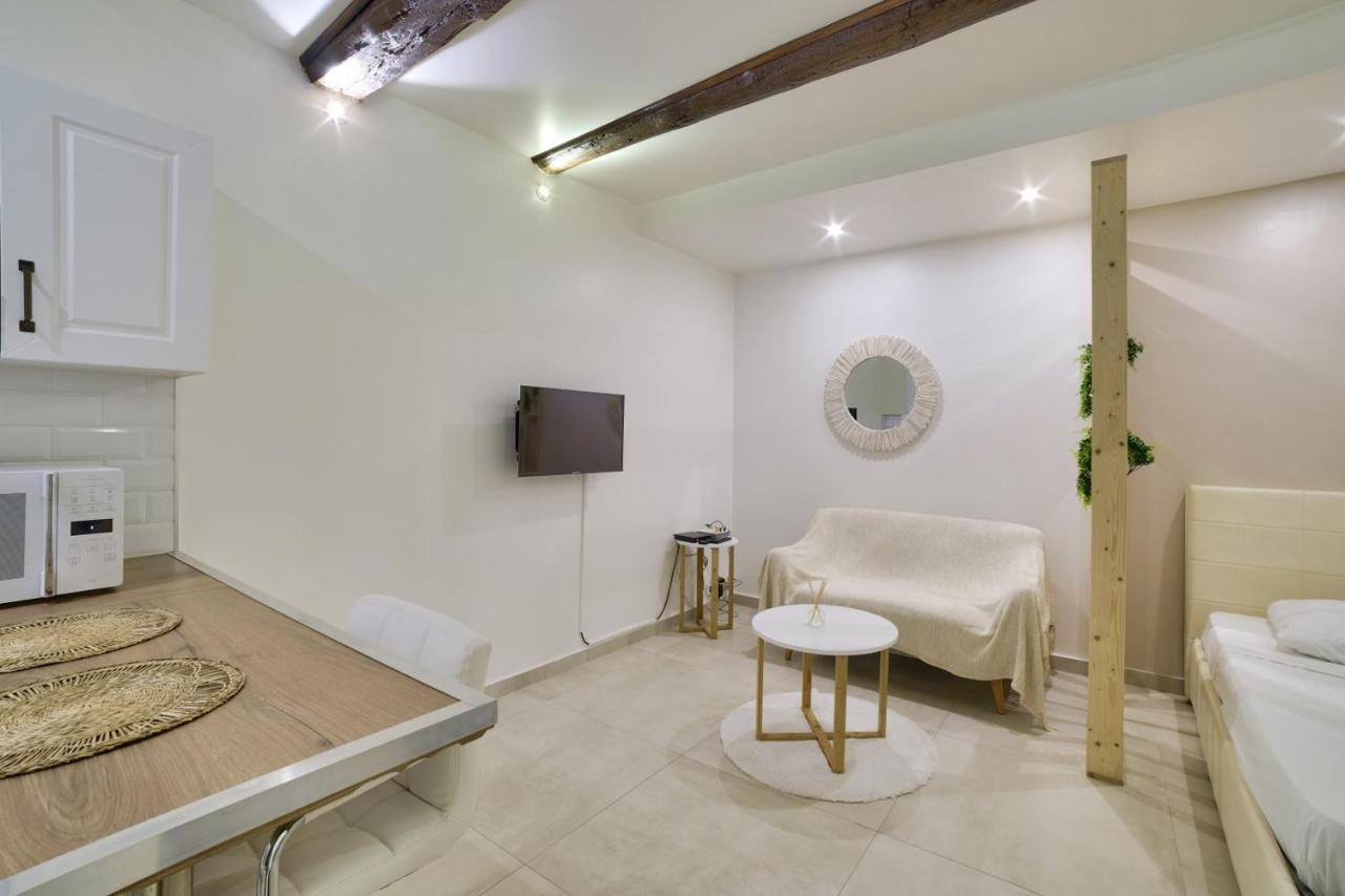 Superb Flat Near The Beach In אנטיב מראה חיצוני תמונה